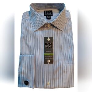 Jos.A.Bank Tailored Fit, Traveler Dress Shirt Size: 15 1/2 -32